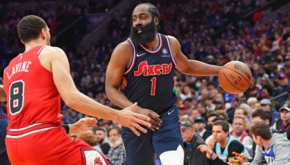  哈登助攻数升至历史第四位里程碑  