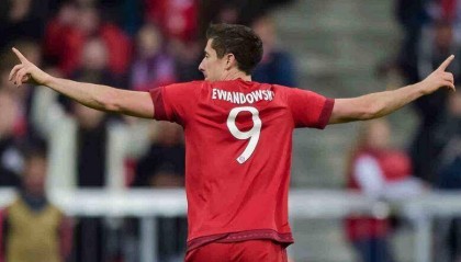  莱万多夫斯基重返安联球场受追捧  